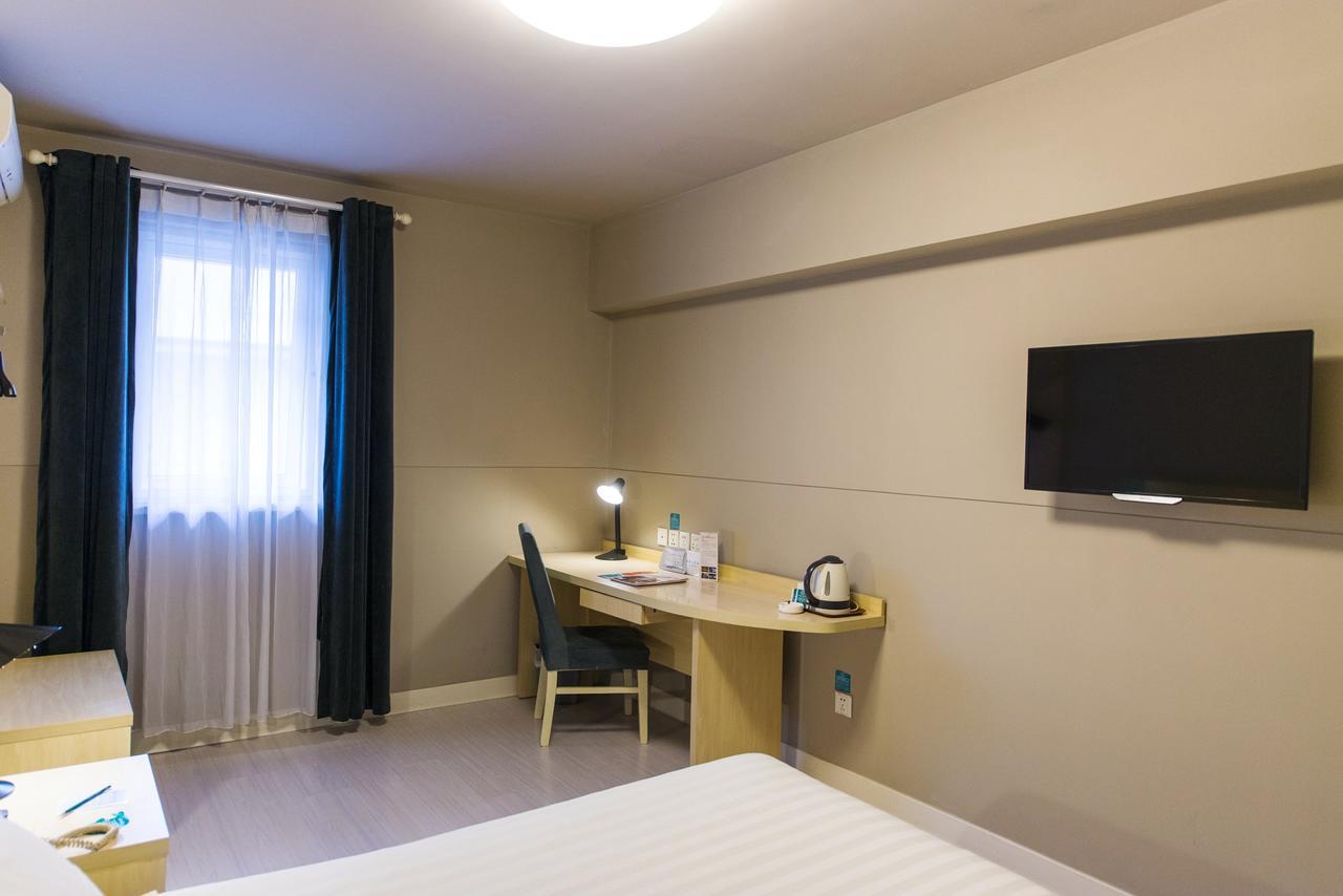 Jingjiang Baoshan Shengqiao 3*